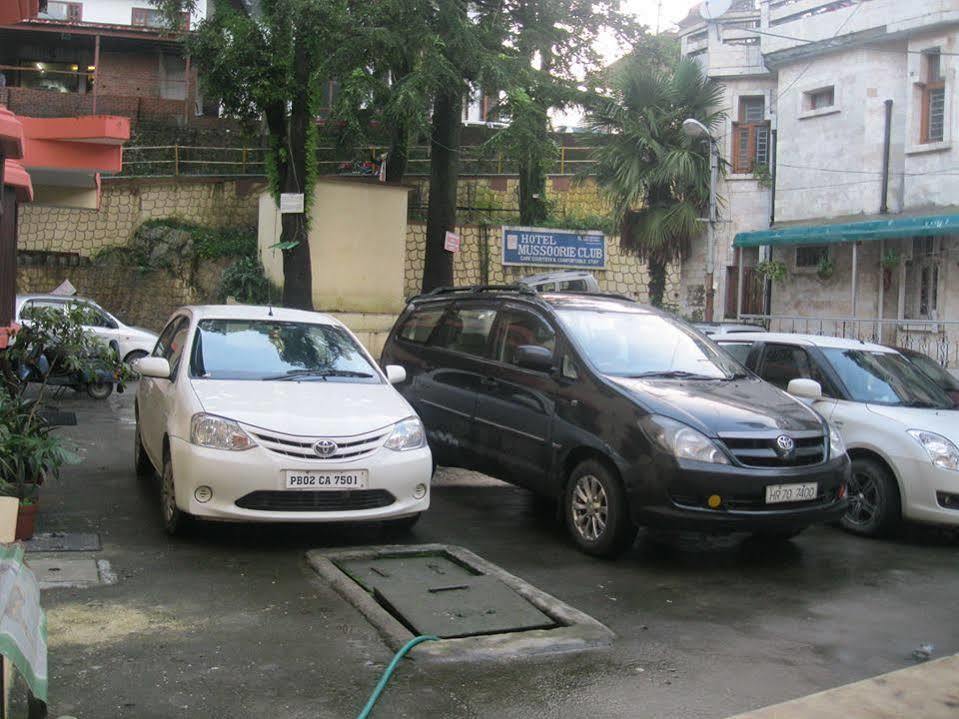 Treebo Trend Mussoorie Club Dehradun Exterior foto