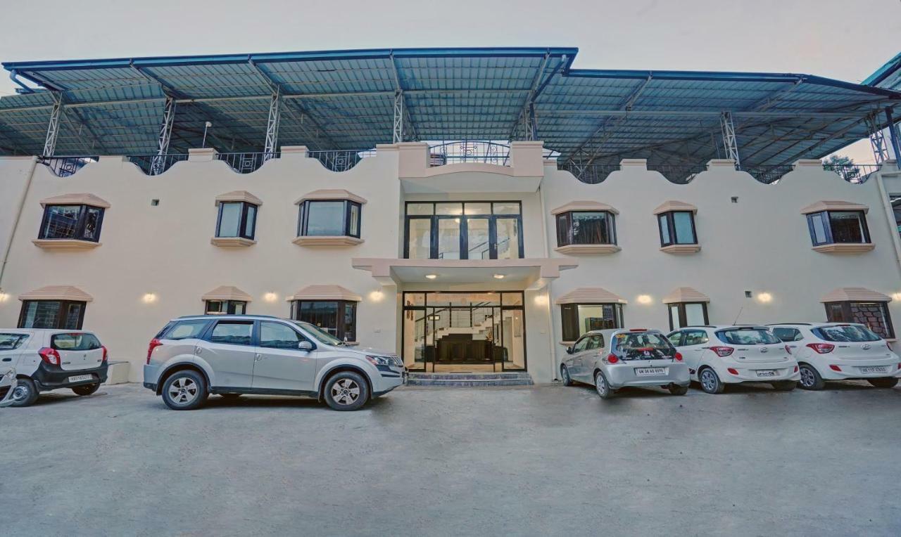 Treebo Trend Mussoorie Club Dehradun Exterior foto